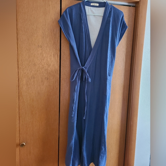 OddBird Dresses & Skirts - OddBird The Aydin 'House' Dress Blue L